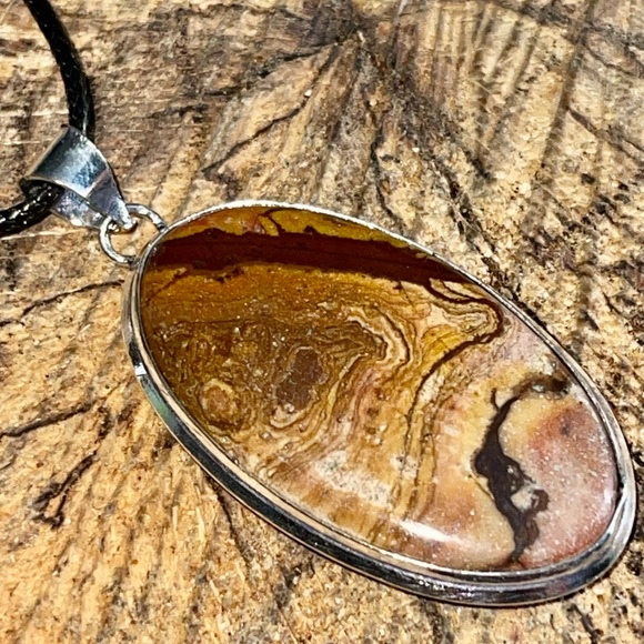 Outback Australian Jasper 2 1/4” - Picture 7 of 10